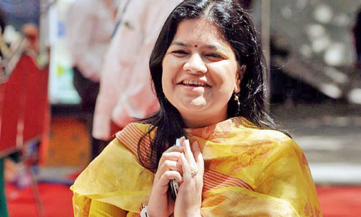 pramod mahajan s daughter among giant killers in maharashtra