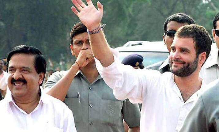 rahul reviews political situation in kerala