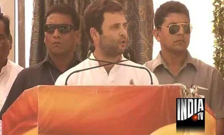 rajasthan polls pro modi slogans at rahul rally