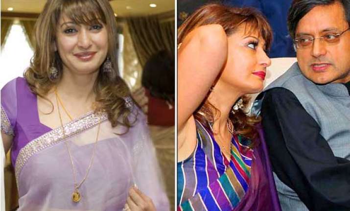 rare pics of sunanda pushkar late wife of shashi tharoor