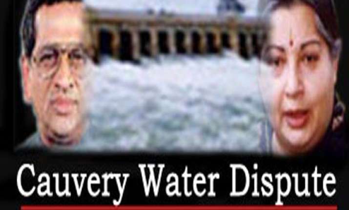 sc asks tn karnataka cms to meet on cauvery water dispute