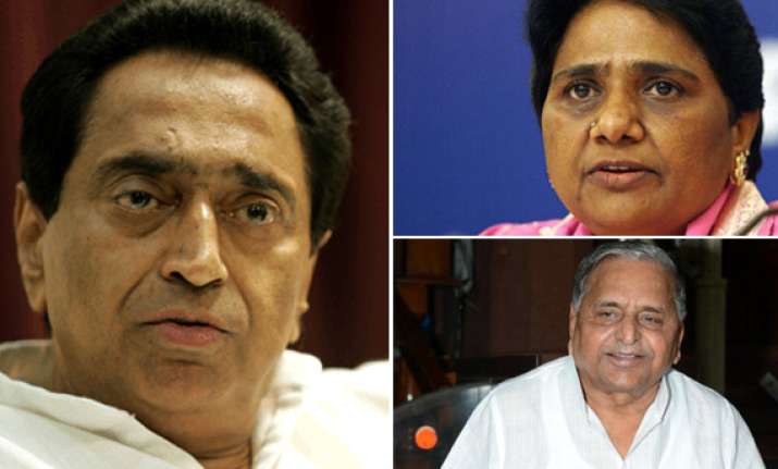 sp bsp keep upa guessing on fdi vote in parliament on dec 5