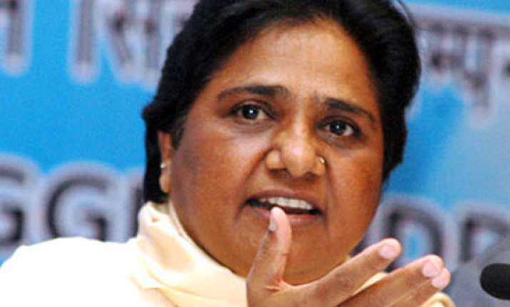 sp govt run by various parallel cms says bsp