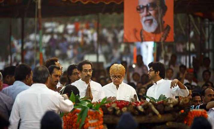 shiv sainiks feel raj uddhav should come together for 2014