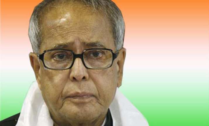 team anna has ulterior motives says pranab