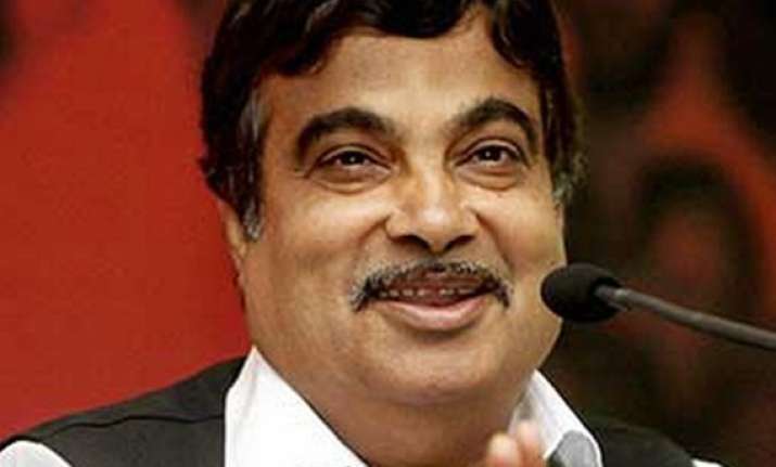 upa government in icu nitin gadkari
