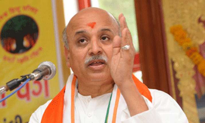 vhp hails bjp manifesto