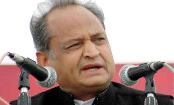 vadra land deals gehlot rejects bjp s favouritism charges