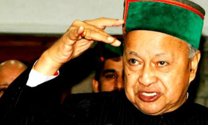 virbhadra submits memo for financial aid to mukherjee