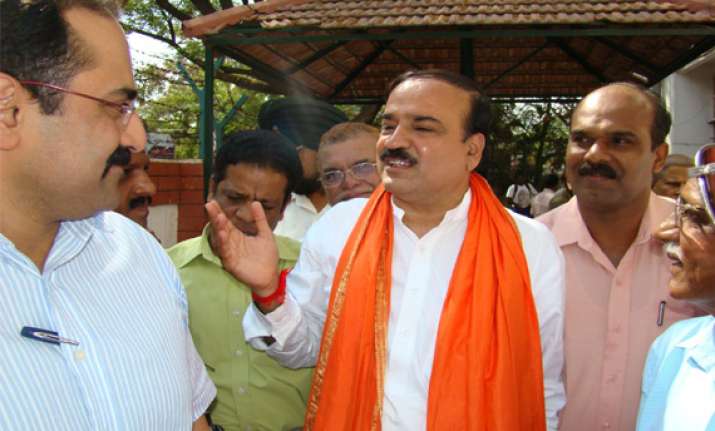 we will get an absolute majority in lok sabha polls bjp