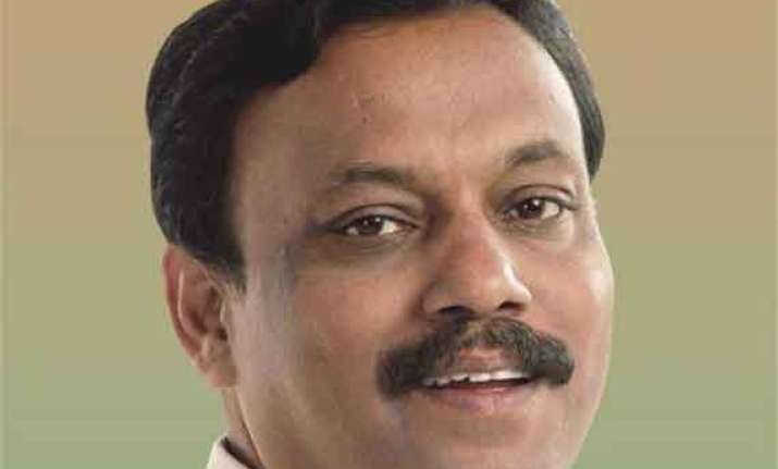 why maharashtra buying costlier electricity from private