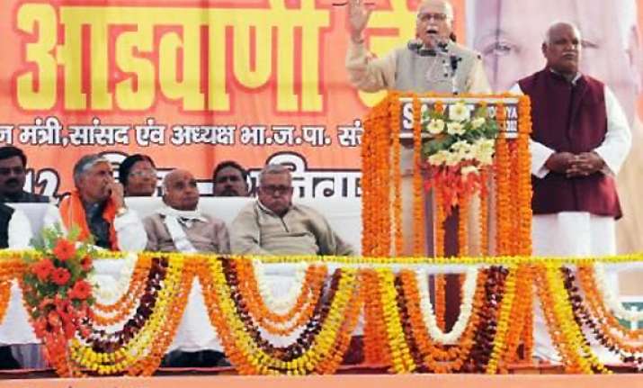 will oppose undemocratic means of grabbing power says advani