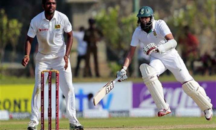 amla leads safrica revival after jayawardene s 165