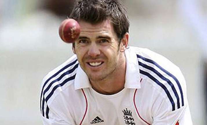 anderson returns to england squad for third test