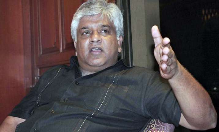 arjuna ranatunga fired as slc head for opposing ipl