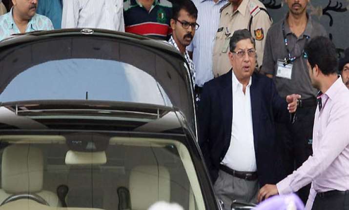 ipl betting defiant srinivasan rejects demands for