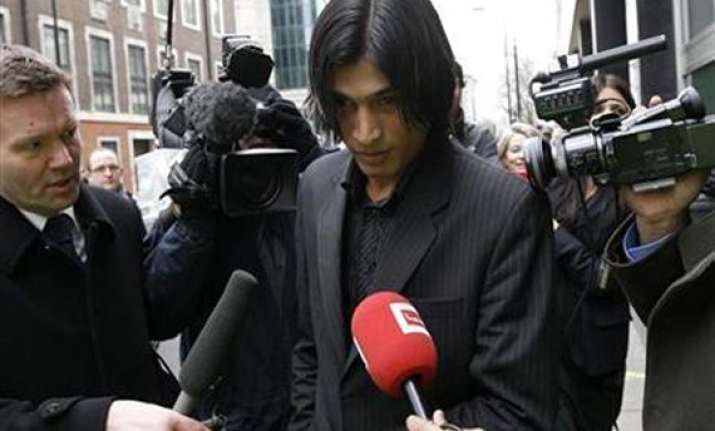 banned amir returns home