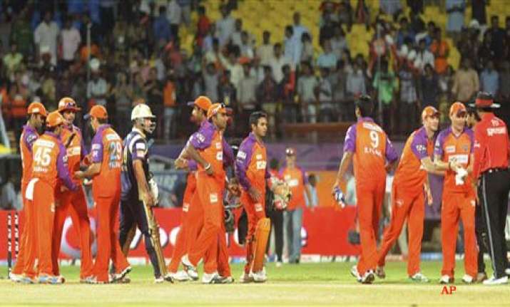 battle of survival between kochi kings xi