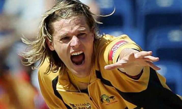 bracken sues cricket australia over retirement