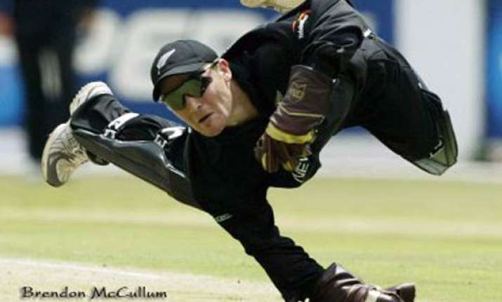 brendon mccullum to play for brisbane in t20