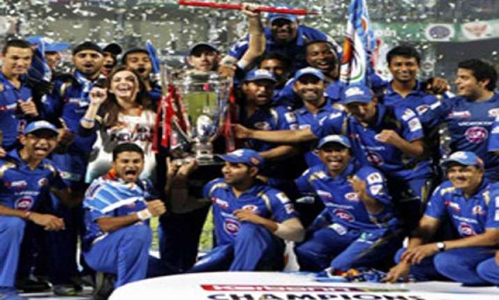 clt20 harbhajan smith win individual awards