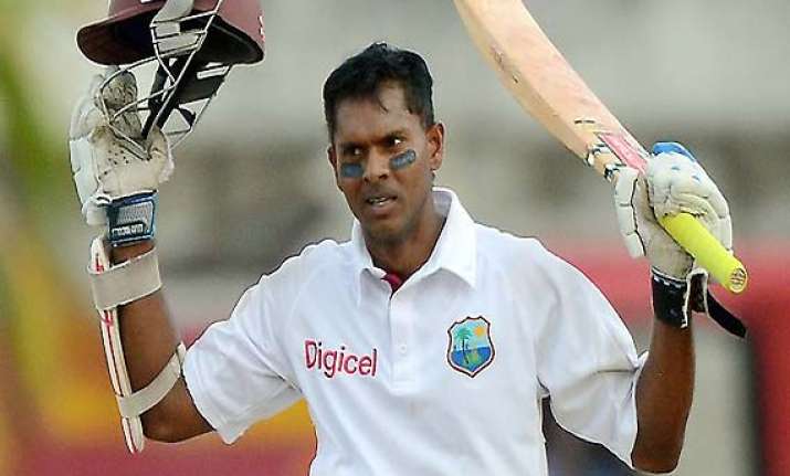 chanderpaul returns to the number one spot