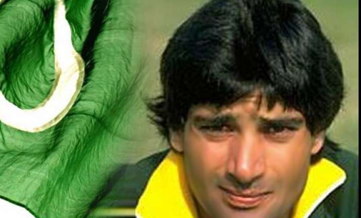dav whatmore s flawed selection hurting pakistan says