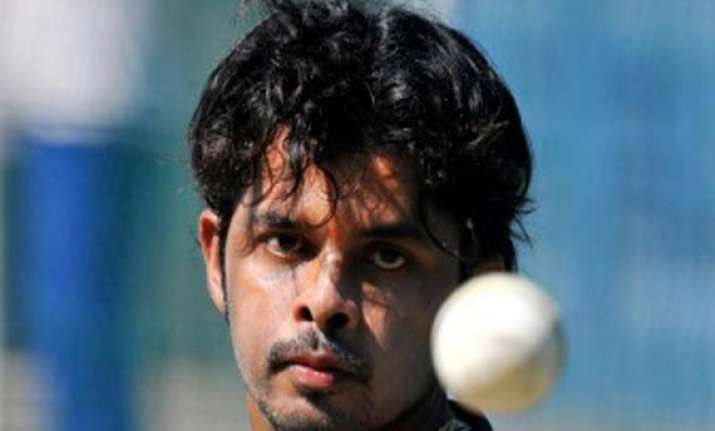 delhi cops to quiz sreesanth for five more days