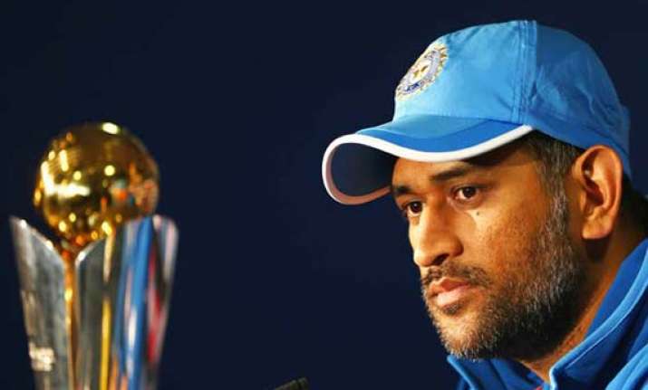 dhoni led team india to leave for t20 world cup on march 14