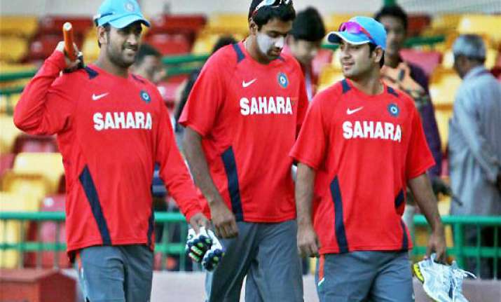 dhoni ashwin climb up in icc odi rankings