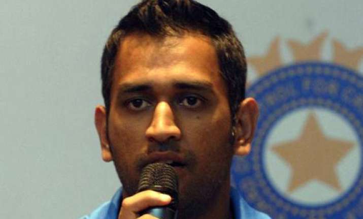 dhoni blames batsmen for t20 loss against england
