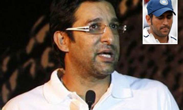dhoni failed to inspire india against england akram