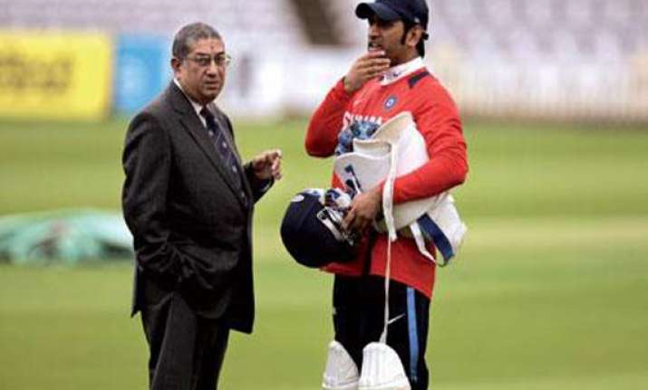 did mahendra singh dhoni srinivasan misrepresent facts to