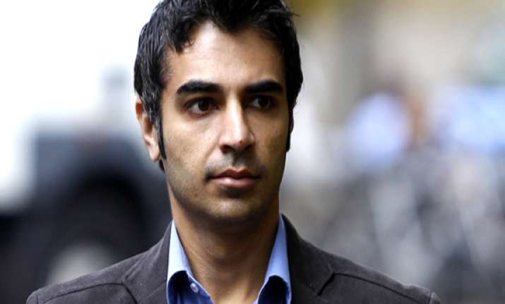 disgraced butt reaches pakistan pleads innocence