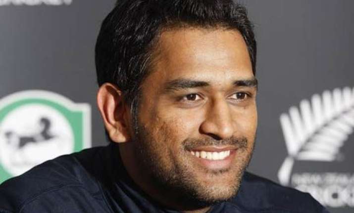don t irritate your own team dhoni tells sreesanth