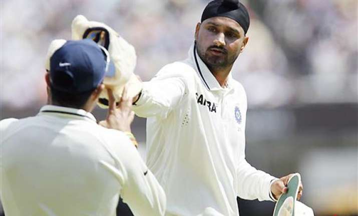 drop harbhajan play mishra says wasim akram