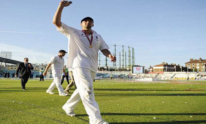 england fast bowler harmison retires