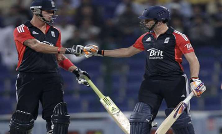 england beats pakistan to win 2 1 in t20 series