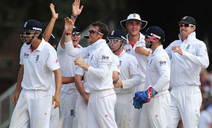 india thrashed again slip to number three in test rankings