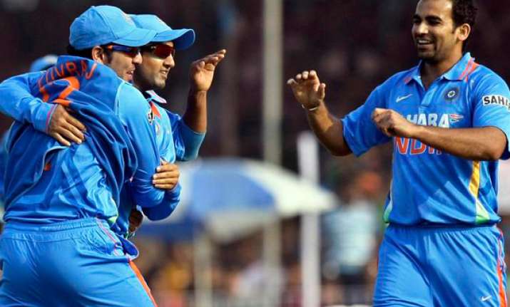 england tour five cricketers leave for london