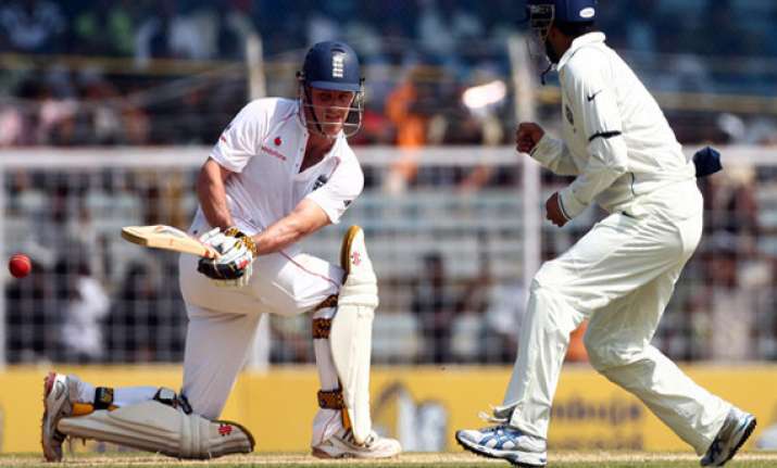 england lead by 85 runs at tea
