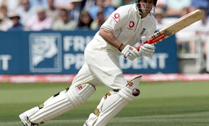 cook pietersen defy indian spinners