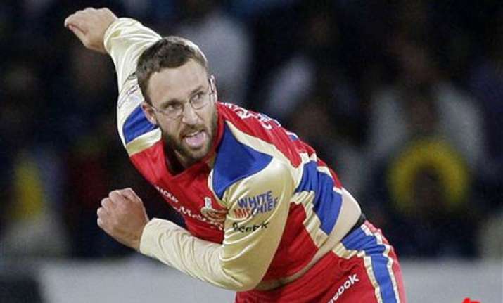 fielding cost us the match vettori