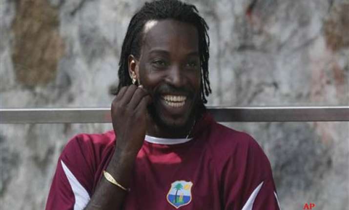 gayle signs for sydney thunder in australian t20