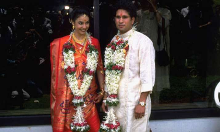 how anjali saw through and ignored sachin tendulkar at a