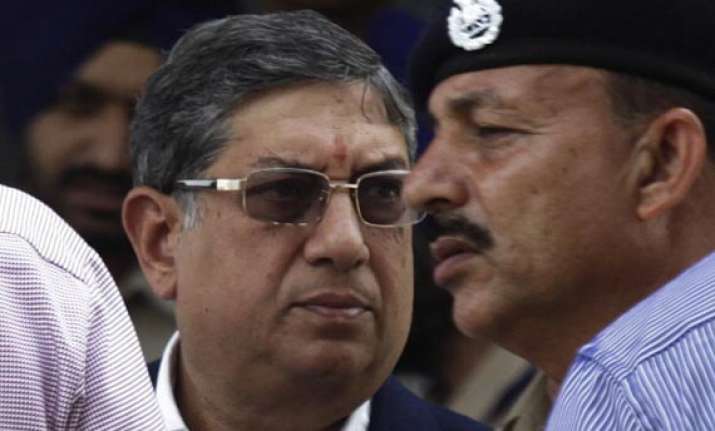 ipl match fixing mumbai cops deny non cooperation with ipl