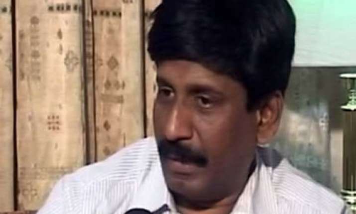 ipl betting probe senior tn cop sampath kumar suspended