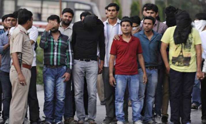 ipl6 fixing delhi police arrests former ranji player manish