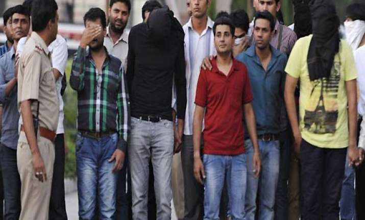 ipl spot fixing key bookie jeetu arrested from ahmedabad