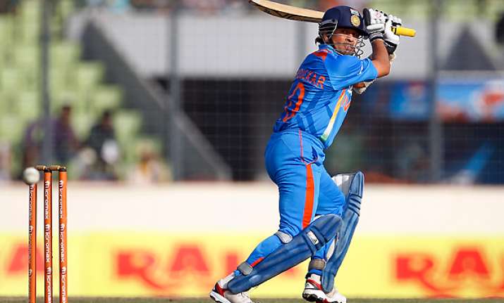 no plans to retire tendulkar hints 2015 wc is possible